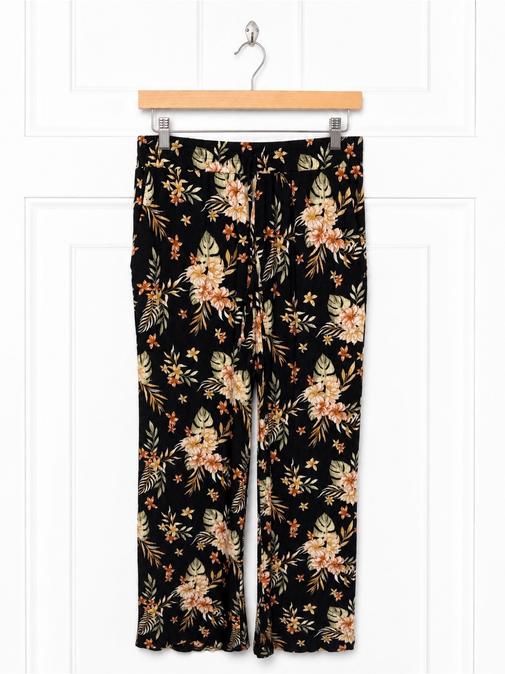 89th + Madison Womens Medium Black Floral Wide Leg Drawstring Rayon Pants